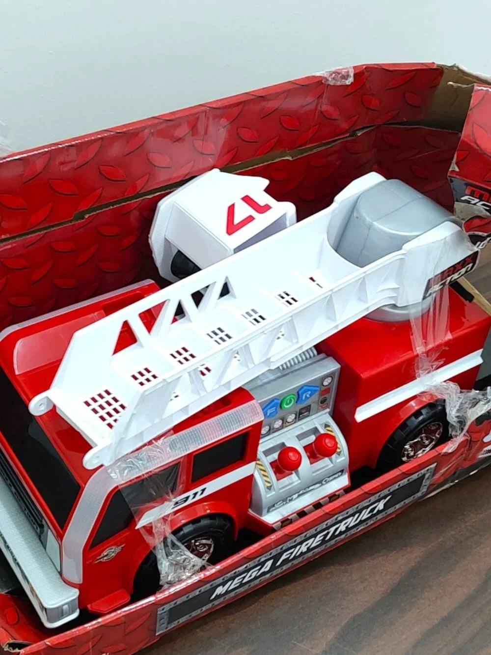 LPN - Maxx Action Fire Truck Toy Vehicle